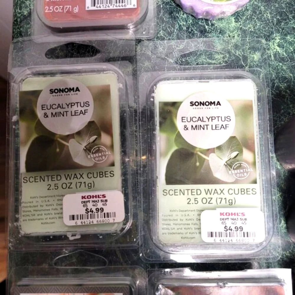 Variety of Wax Melts Tuscany, Yankee, Sonoma and Pier One Imports Candles
